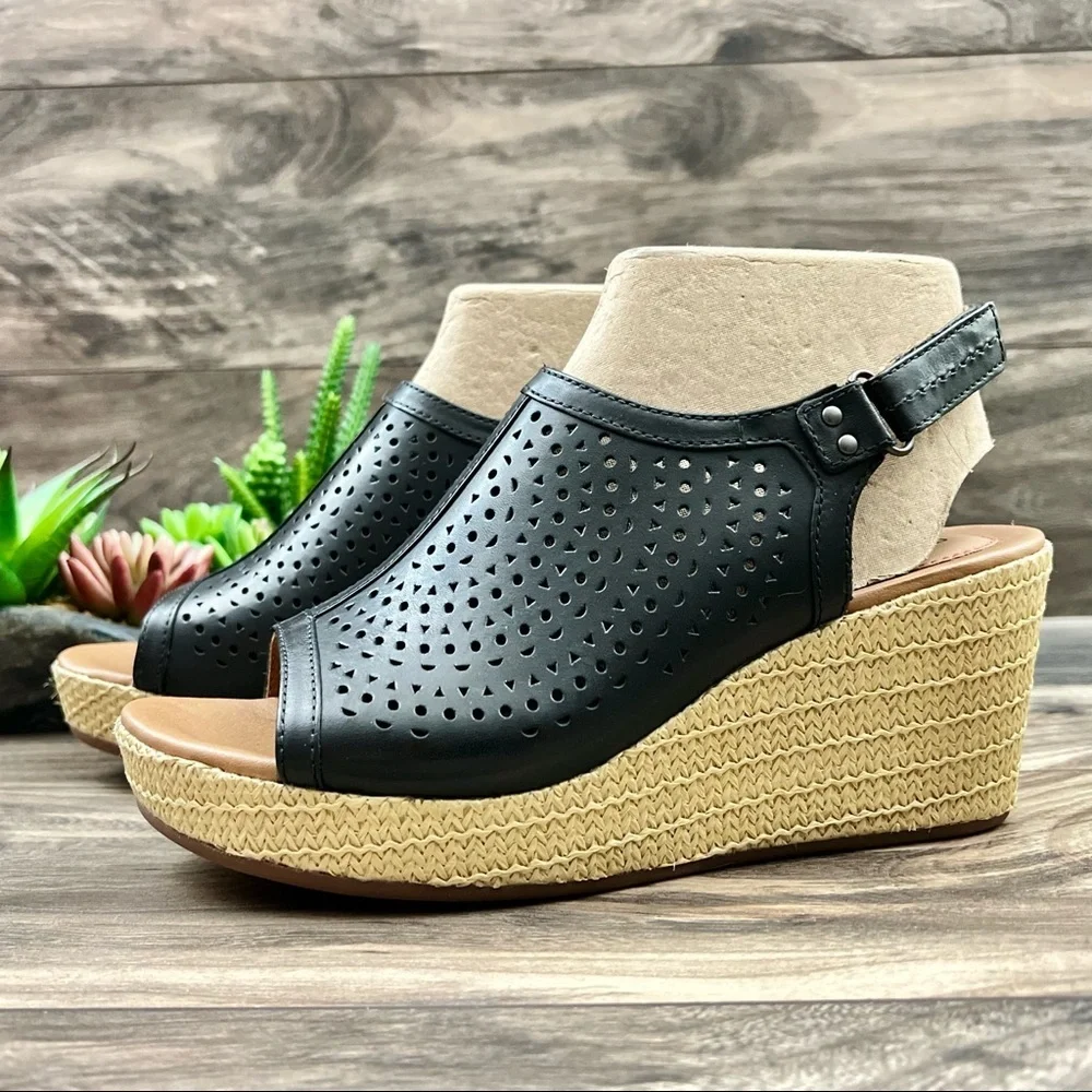 NIB Cobb Hill by Rockport 8W WIDE Erika Slingback Perforated Wedge Sandal Black